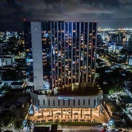 Lagos Continental Hotel Eksteriør bilde Aerial view of the building at night
