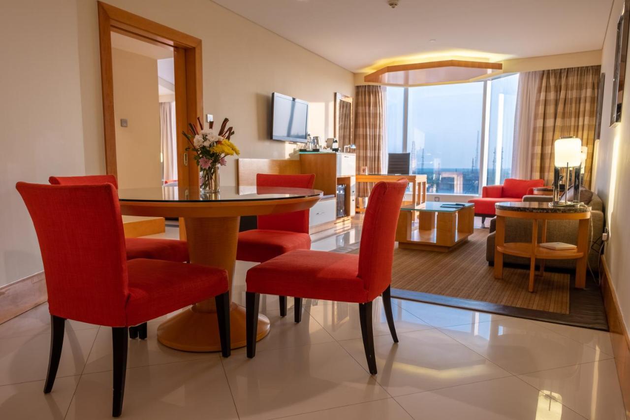 Lagos Continental Hotel Eksteriør bilde A suite at the hotel