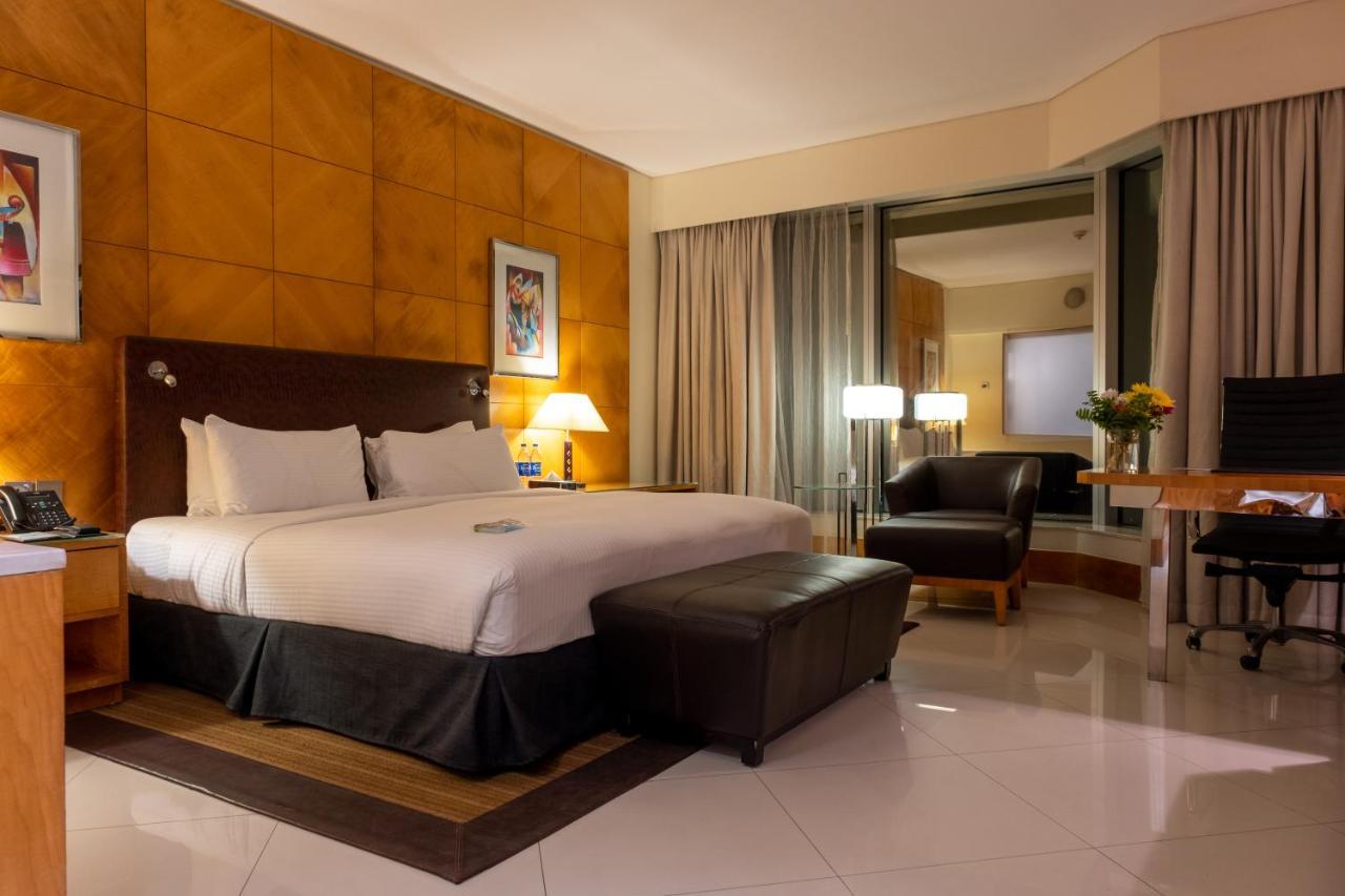 Lagos Continental Hotel Eksteriør bilde A room at the Hilton Abuja