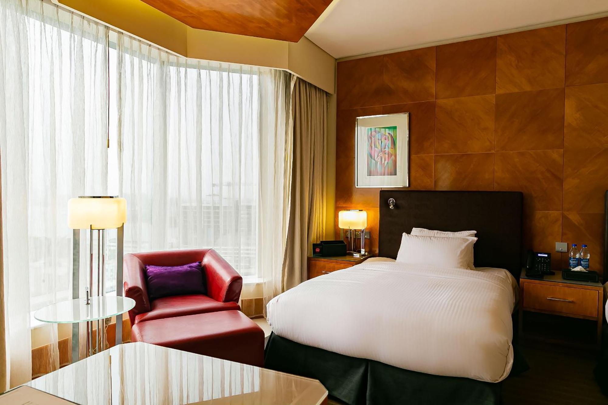Lagos Continental Hotel Eksteriør bilde A room at the hotel